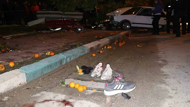 Tofaş otomobil ile motosiklet çarpıştı: 1 ölü, 3 yaralı