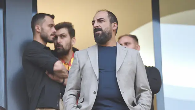 Tokgöz, 'Bugünün sloganı yorumda sizde' diyerek, hediye çeki müjdesi verdi