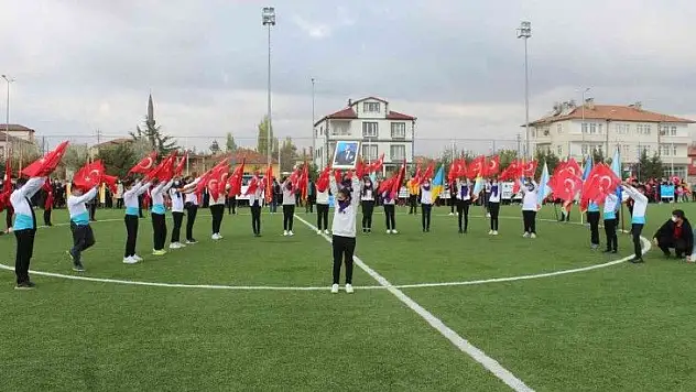 Tomarza'da Cumhuriyet sevinci...