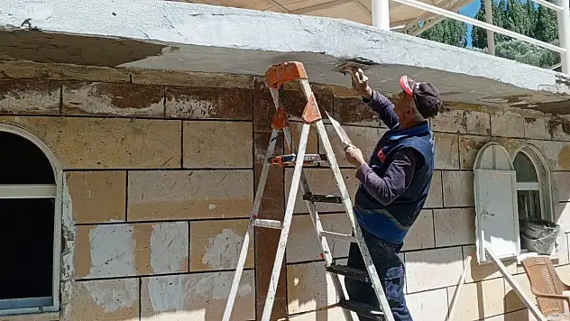 Tomarza'da şenlik hazırlıkları sürüyor! Ekipler yoğun mesai harcıyor