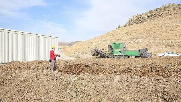 199 ton bitkisel atık, gübre oluyor