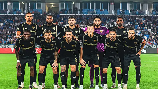 Trabzonspor-Kayserispor karşılaşmasının ilk yarısı nefes kesti