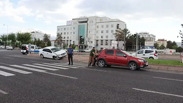 Trafik kazası: 1 yaralı