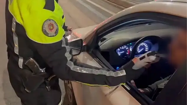 Trafikte 'o şeyi' yapan yandı: Tam 633 kişiye birden ceza!