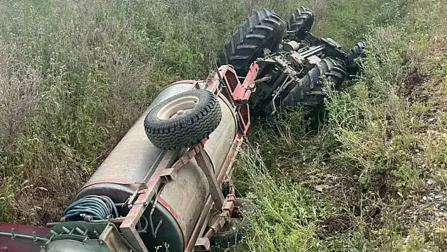 Traktör altında kalan sürücü hayatını kaybetti