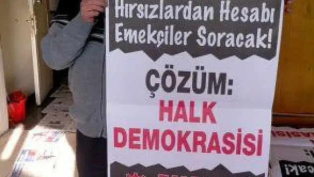 'TRAMVAYA BİZ DE ÜCRETSİZ BİNECEK MİYİZ KALE SURLARINA AFİŞ ASABİLECEK MİYİZ?'