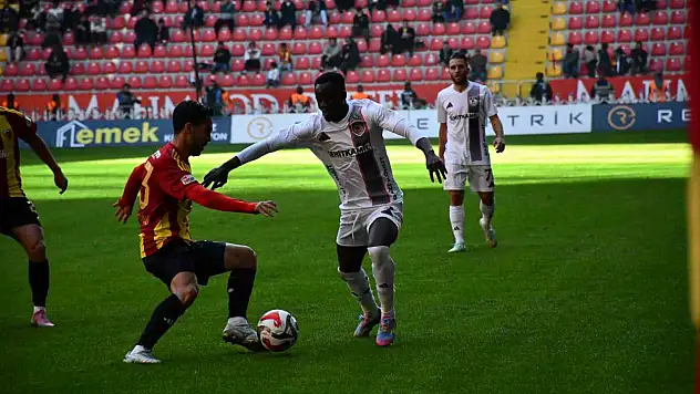 Kayseri'de ilk yarı şoku!