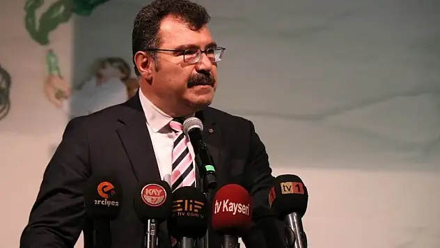 'Liseli öğrencilerimiz yaptıkları roketleri 3 bin metrenin üzerine gönderebiliyor'