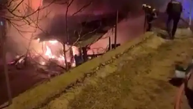 Tufanbeyli'de yangın