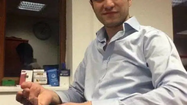 Göğsüne ateş ederek intihar etti