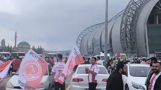 Tüm Türkiye'nin gözü Kayseri'de olacak! Vanspor-Batman Petrolspor maçı için geri sayım başladı