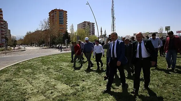 Tuna Caddesi Katlı Kavşağı hizmete açıldı
