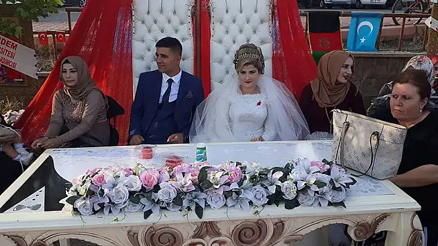 Türk Ocağı Bahçesinde Türkmen düğünü