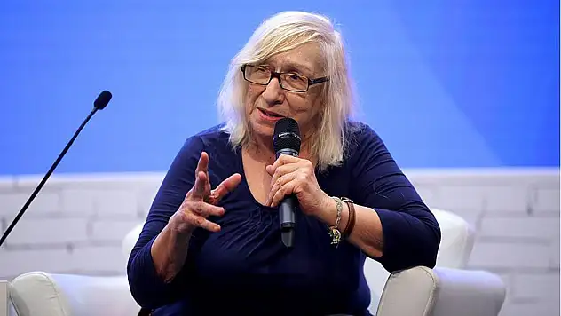'Türkiye batmaz, batarsa okyanuslar taşar'