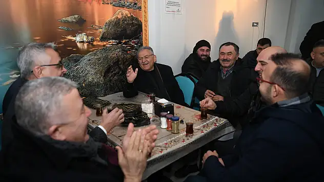 Türkiye'nin bütün illerinden bu pazar için geliyorlar