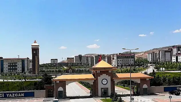 Türkiye'nin konuştuğu torpil talebi ifşa olan Kayseri'deki akademisyenle ilgili flaş gelişme!