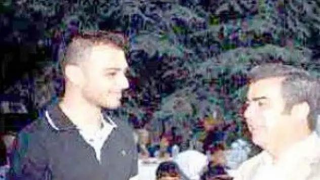 TWEETİ ATTI ORUCUNU VALİ İLE BİRLİKTE AÇTI