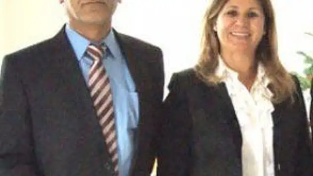  ÜÇOK: &quotNE DİYOR BUNLAR?&quot