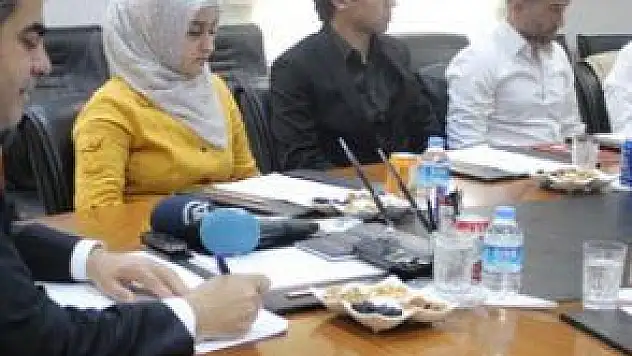  ULUSLARARASI ÖĞRENCİLER AKADEMİSİ'NDEN VALİ DÜZGÜN'E ZİYARET