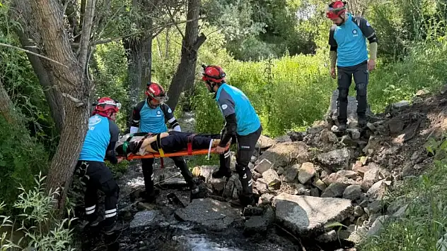 UMKE ekipleri Koramaz Vadisi'nde ter döktü