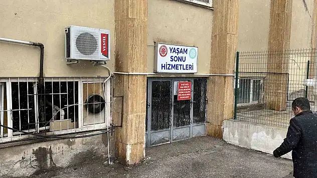 Üniversite öğrencisi yurt banyosunda ölü bulundu