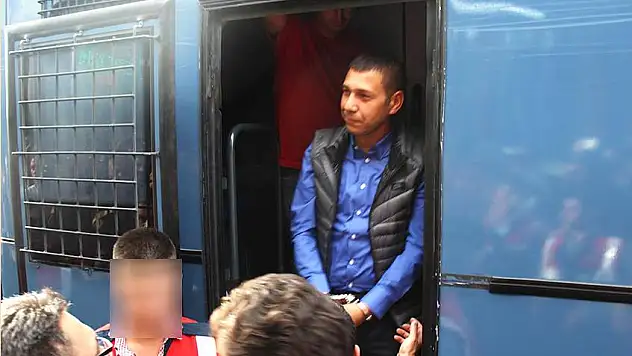 Ünlü işadamının yazışmaları ortaya çıktı!
