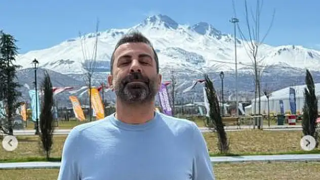 Ünlü isim Erciyes pozuyla bahtiyar oldu