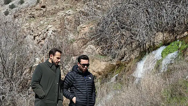 Ünlü isimlerin o ilçede Kaymakamla ne işi var?