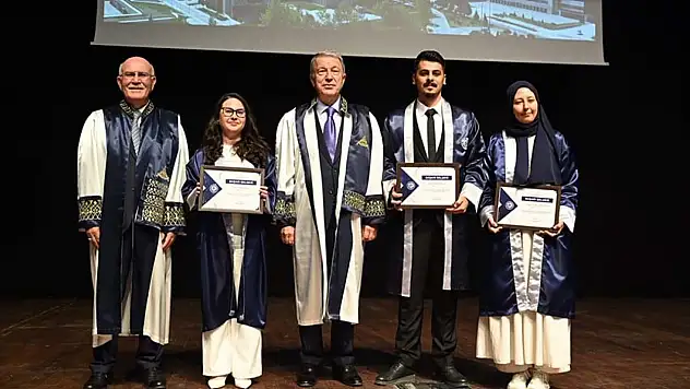 Uşak'ta Kayseri Milletvekili Akar'a ne ünvanı verildi?