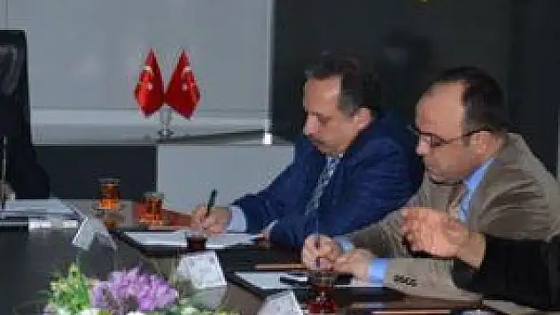 UYGUR TÜRKLERİ 'YARDIM VE KOORDİNASYON MERKEZİ' KURULDU