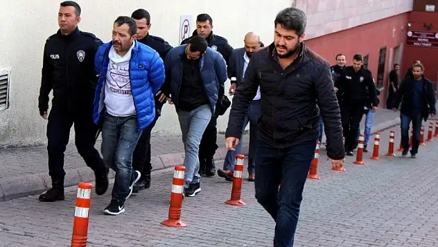 Uyuşturucu operasyonlarında gözaltına alınanlar adliyeye çıkarıldı