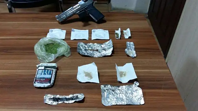 Uyuşturucu operasyonu: 4 gözaltı