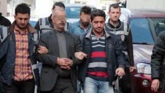 UYUŞTURUCU OPERASYONUNDA ÖNCÜLER 145 KİLO ESRARLA YAKALANDI