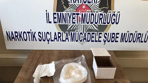 Emniyetten uyuşturucu tacirine baskın