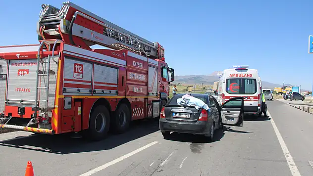 Uzun kuyruklar oluştu! Kayseri'de feci kaza