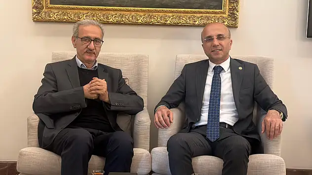 Uzun süredir görünmüyordu! Kayseri eski Milletvekili, eski Başkan ortaya çıktı