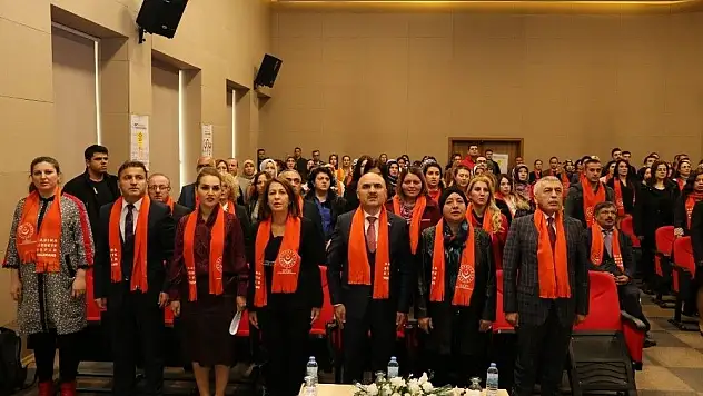 Vali 'Bir sıkıntınız olursa beni arayın' dedi, numarasını verdi