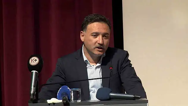 Vali Çiçek'ten Talas'a övgü dolu sözler