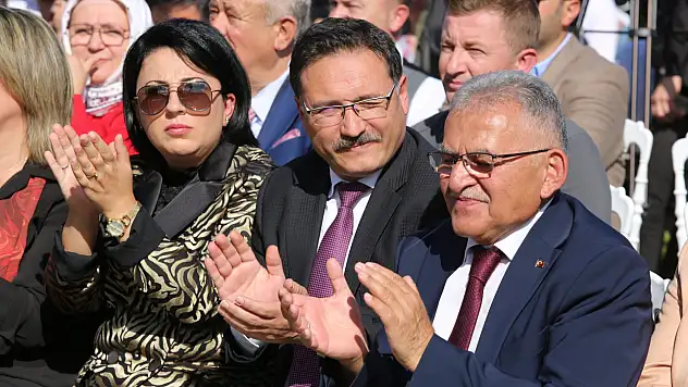 Vali Çiçek çareyi 'Sevmemekte' buldu