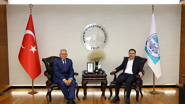 Vali Çiçek'ten Başkan Büyükkılıç'a ziyaret