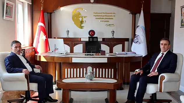 Vali Çiçek'ten yeni Kaymakama ziyaret