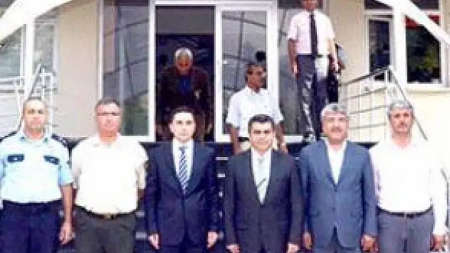 VALİ'DEN AKKIŞLA ÇIKARMASI