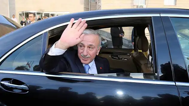 Vali'den veda Başkan'dan sitem! Bu sözler kime?
