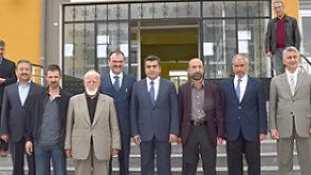 VALİ DÜZGÜN'DEN HAYIRSEVER OKULUNA ZİYARET