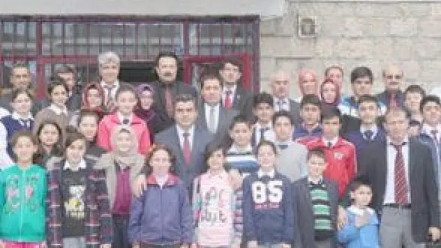  VALİ DÜZGÜN'DEN OKUL İNCELEMESİ