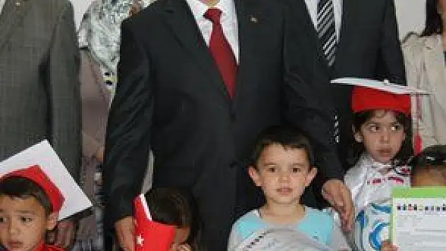 VALİ DÜZGÜN, &quotEĞİTİM HAKKI KUTSALDIR&quot