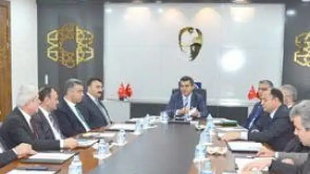VALİ DÜZGÜN &quot ULAŞILABİLİR VE GÖRÜNÜR OLUN&quot
