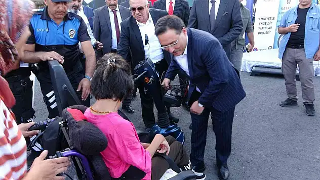 Vali yemin etti: Kayseri'de uyuşturucunun kökünü kazıyacağız!