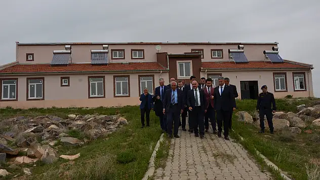 Vali Günaydın Bünyan İlçesi Muhtarlarıyla Bir Araya Geldi