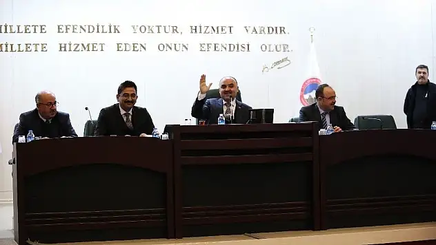 Vali Günaydın: ' Daire müdürleri muhtarları mahallelerinde ziyaret etmeli'